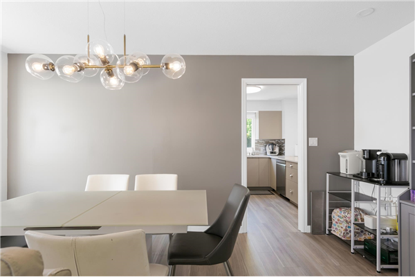 155 15501 89A AVENUE, Surrey