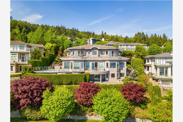 1582 ERRIGAL PLACE, West Vancouver