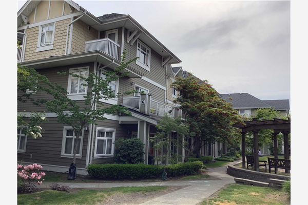 124 7388 MACPHERSON AVENUE, Burnaby