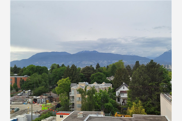 865 2080 W BROADWAY, Vancouver