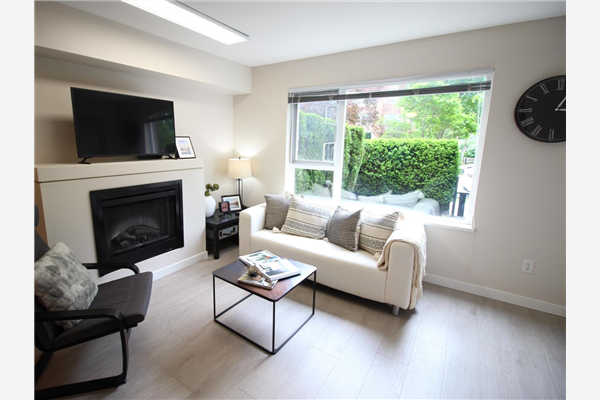 107 4723 DAWSON STREET, Burnaby