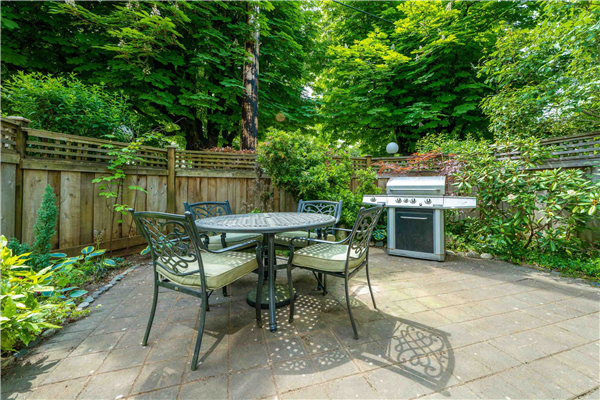106 737 HAMILTON STREET, New Westminster