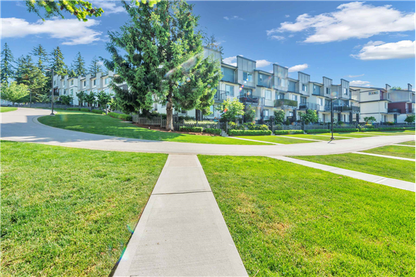 2 15633 MOUNTAIN VIEW DRIVE, Surrey