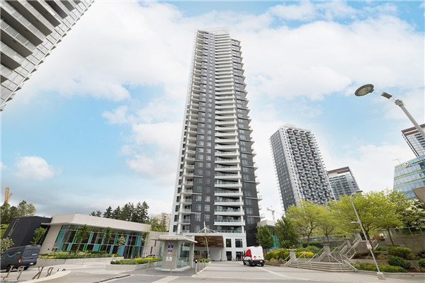 1210 9887 WHALLEY BOULEVARD, Surrey