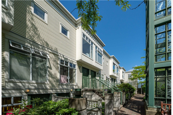 306 3727 W 10TH AVENUE, Vancouver