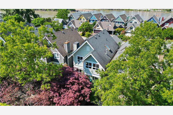153 STAR CRESCENT, New Westminster