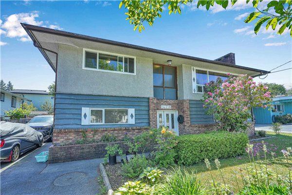14318 KINDERSLEY DRIVE, Surrey