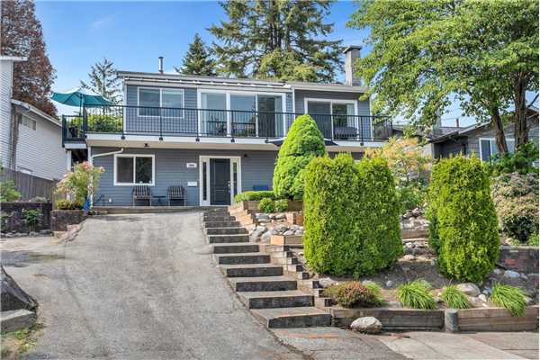804 WHITCHURCH STREET, North Vancouver