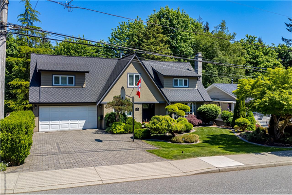 839 BAKER DRIVE, Coquitlam