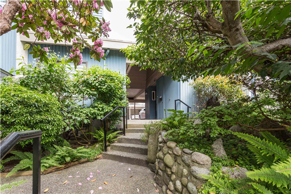 6 114 PARK ROW, New Westminster