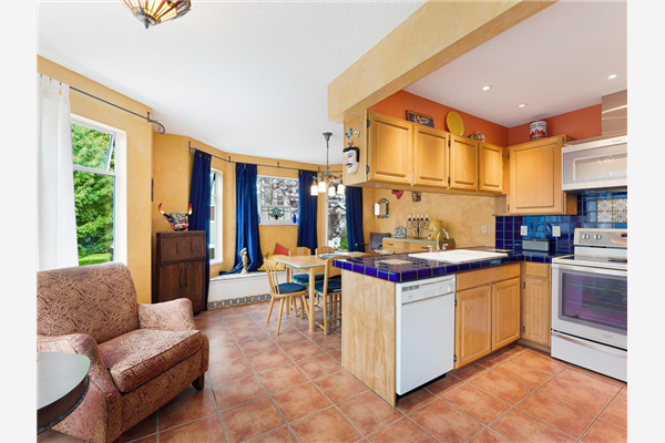 8626 SAFFRON PLACE, Burnaby
