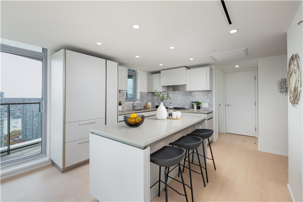 3104 889 PACIFIC STREET, Vancouver