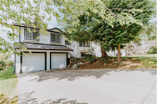 5810 REEF ROAD, Sechelt