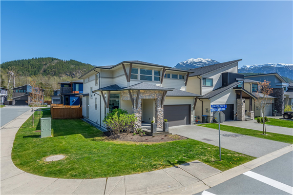 39366 MOCKINGBIRD CRESCENT, Squamish
