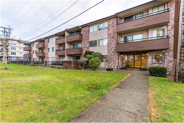 303 33956 ESSENDENE AVENUE, Abbotsford