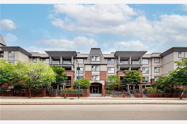 305 2478 SHAUGHNESSY STREET, Port Coquitlam