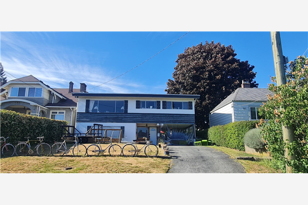 508 E 7TH STREET, North Vancouver