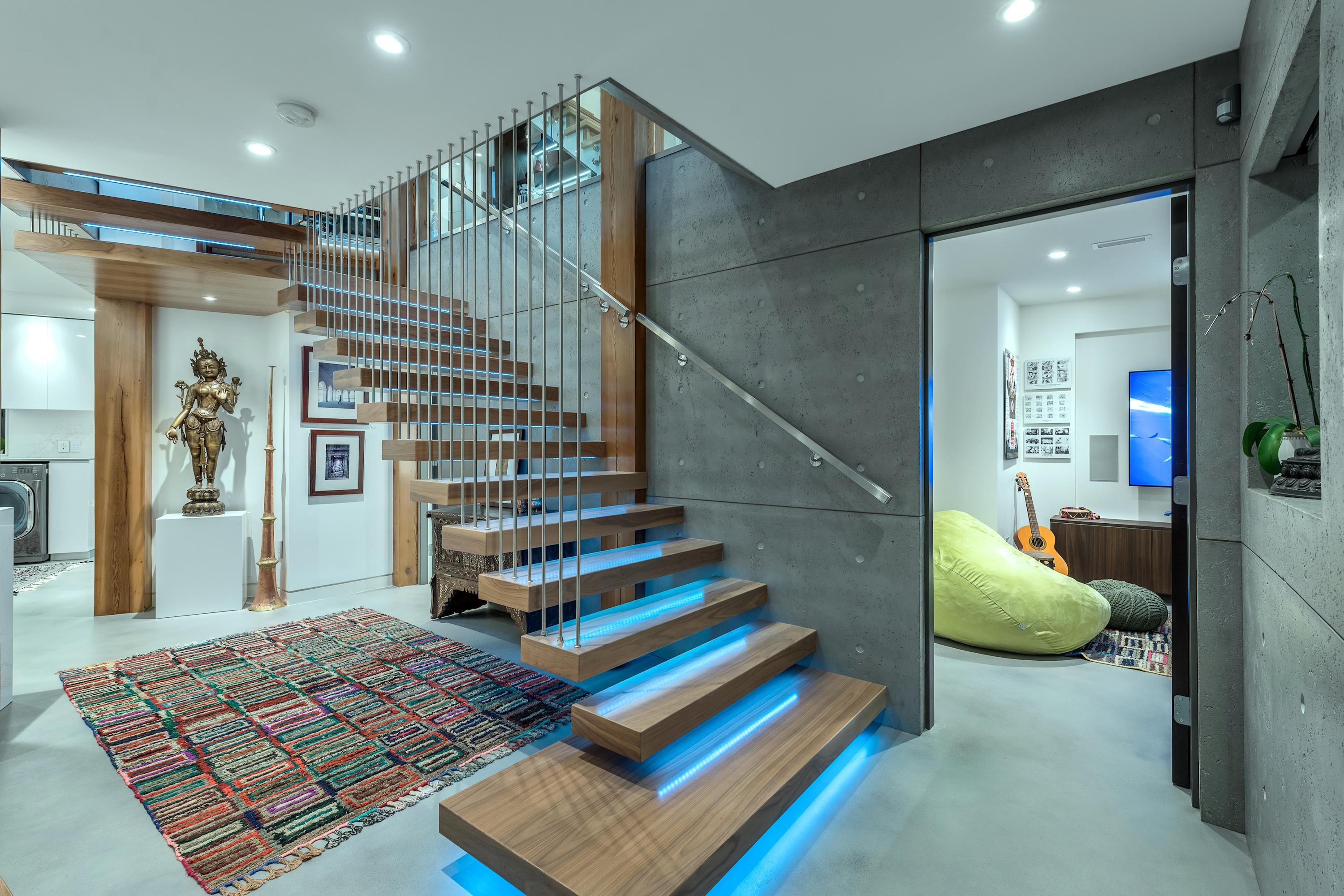 5038 ARBUTUS STREET