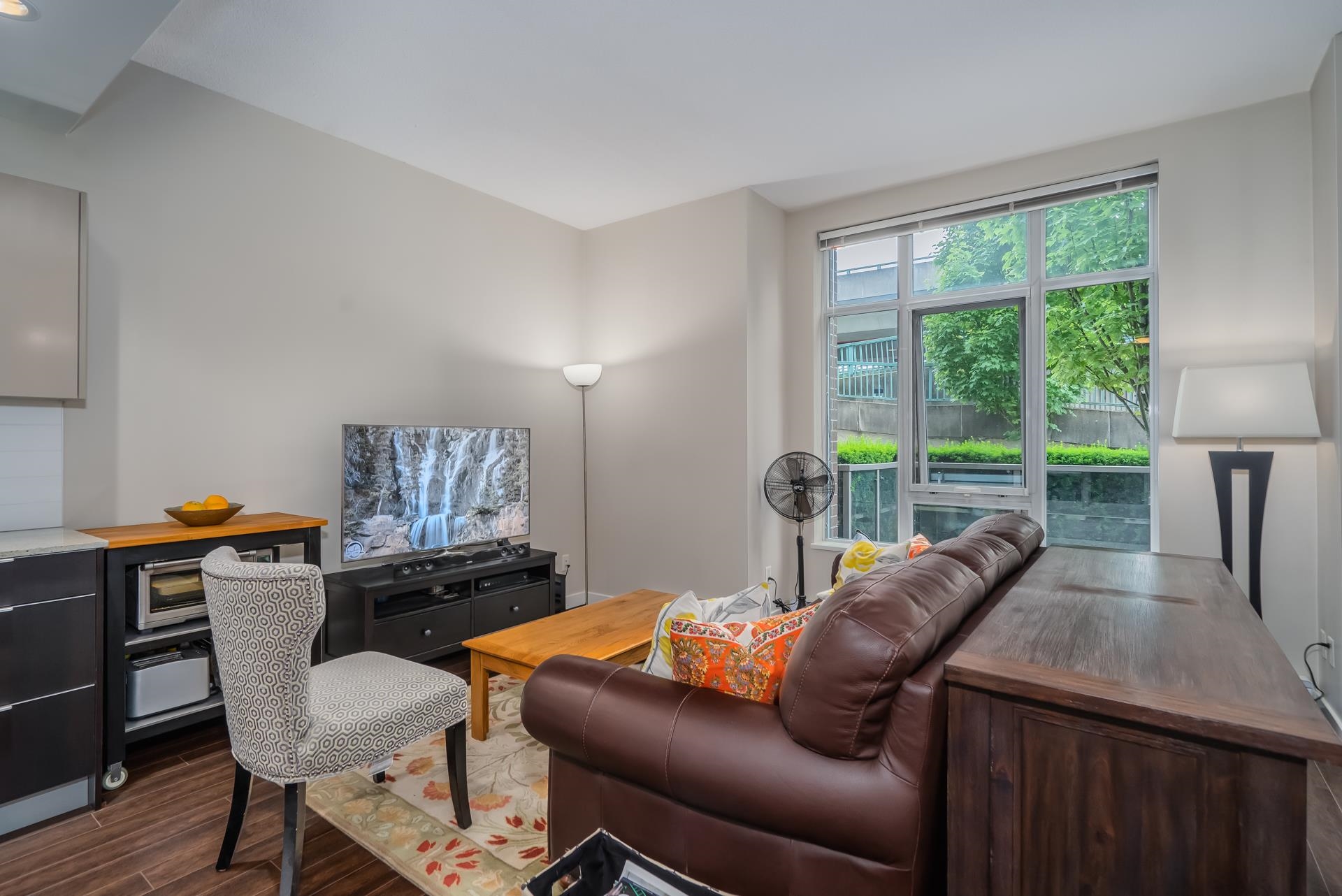 101 445 W 2ND AVENUE, #101