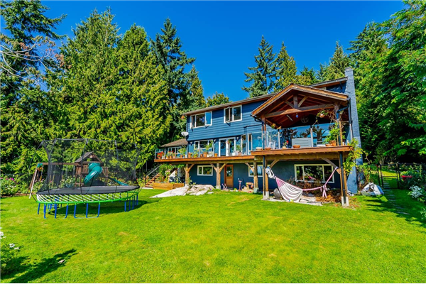 3906 SOUTHRIDGE AVENUE, West Vancouver