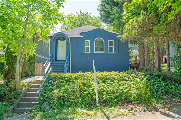 3694 W 16TH AVENUE, Vancouver