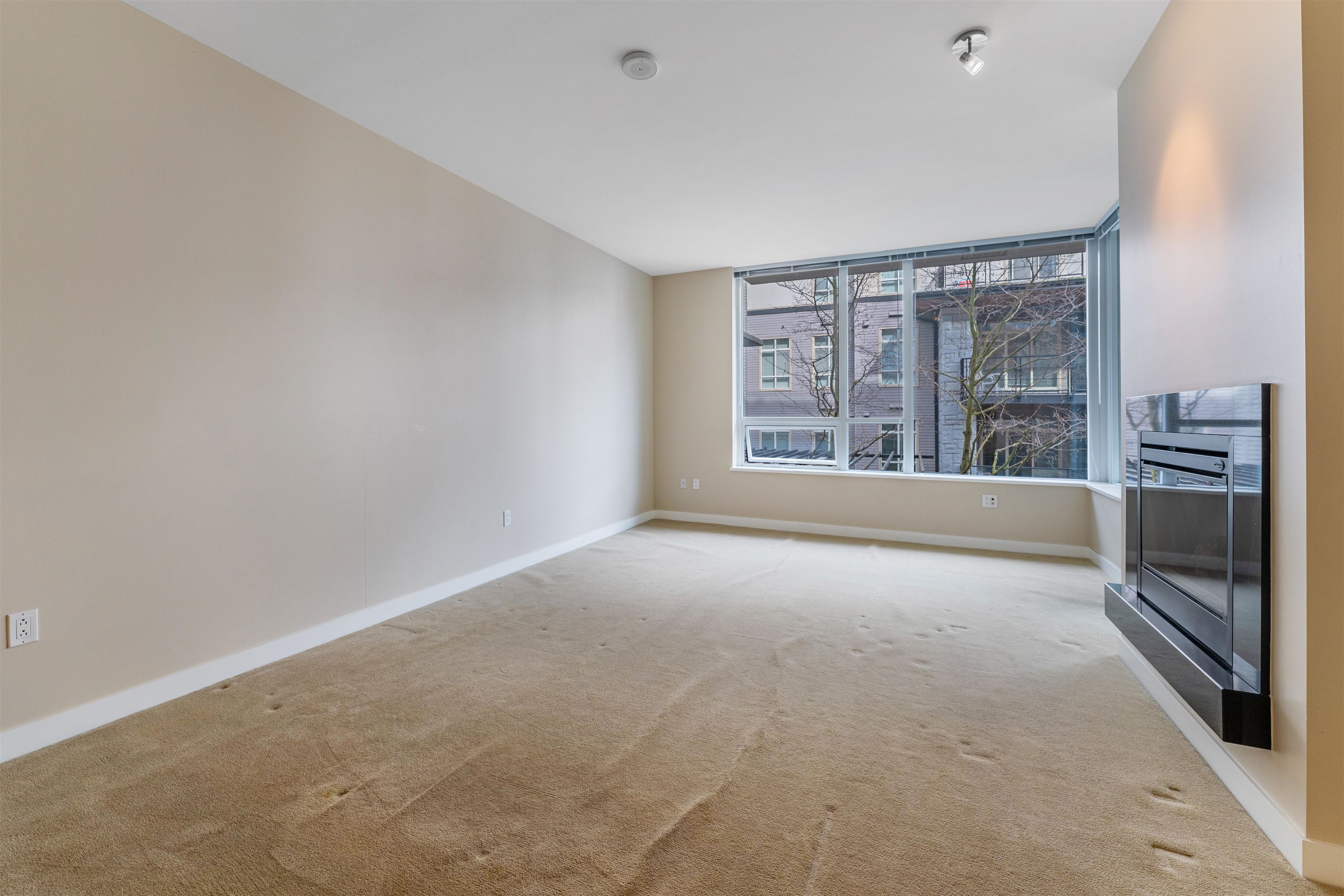 207 3382 WESBROOK MALL, #207