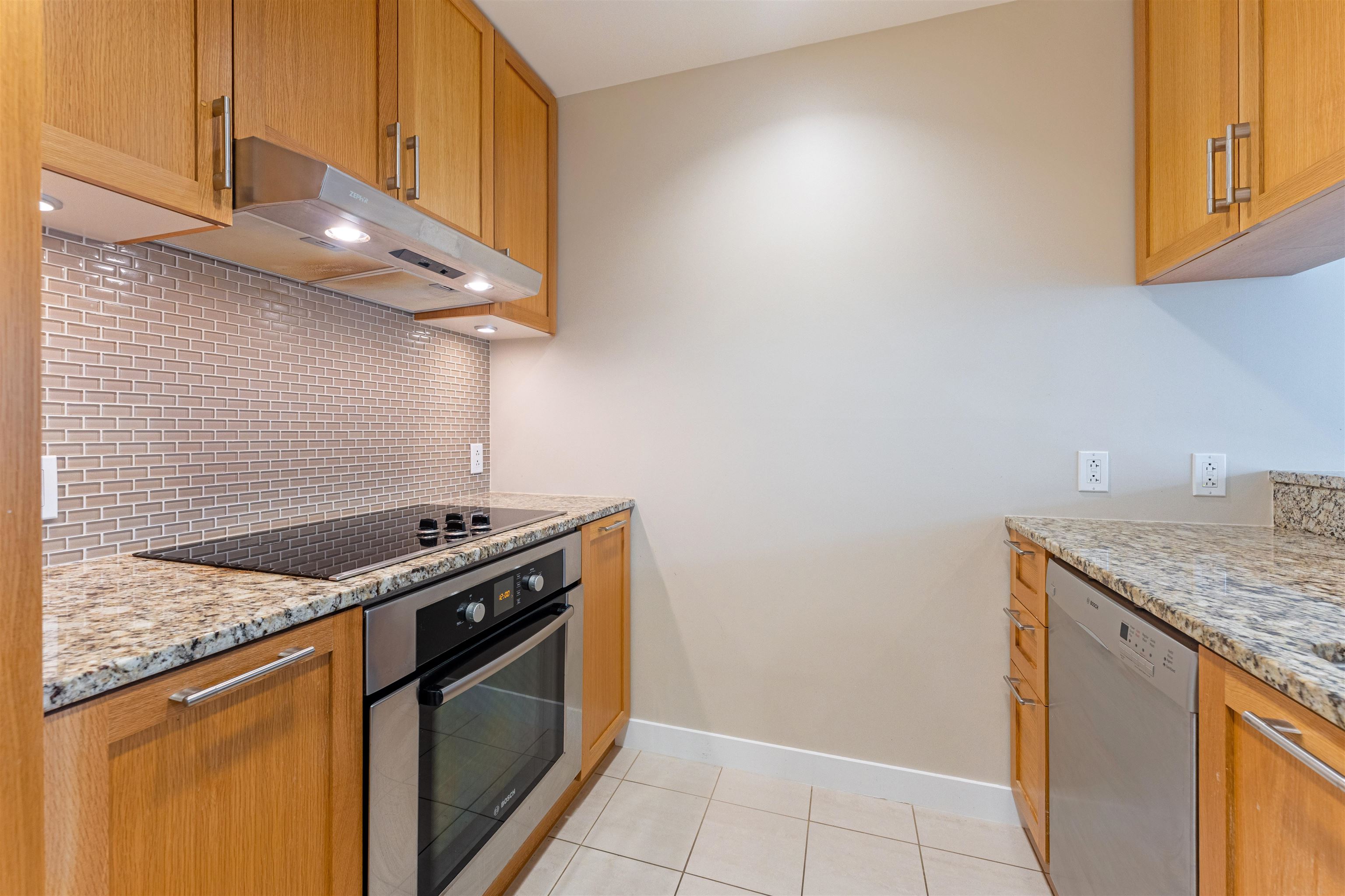 207 3382 WESBROOK MALL, #207