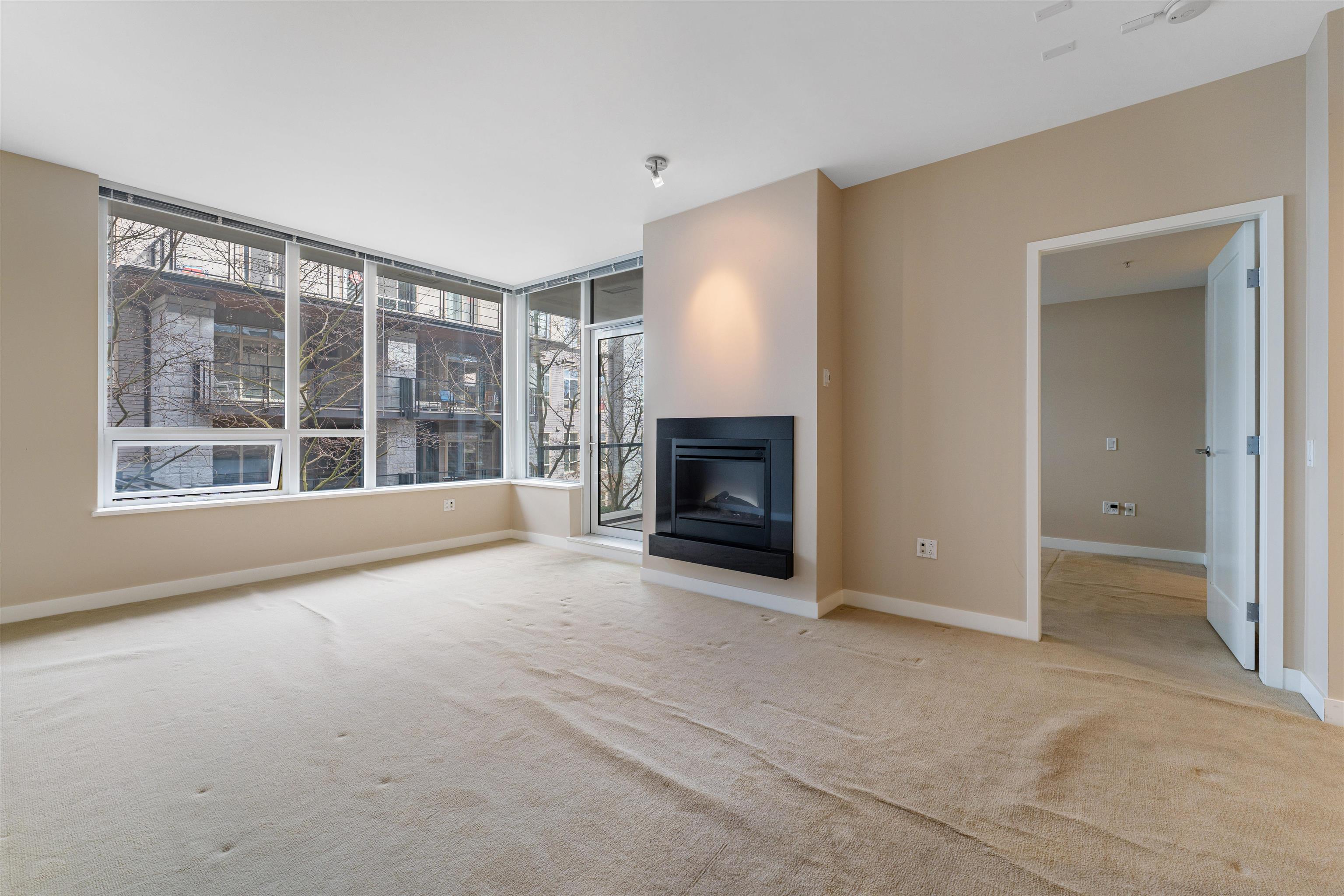 207 3382 WESBROOK MALL, #207