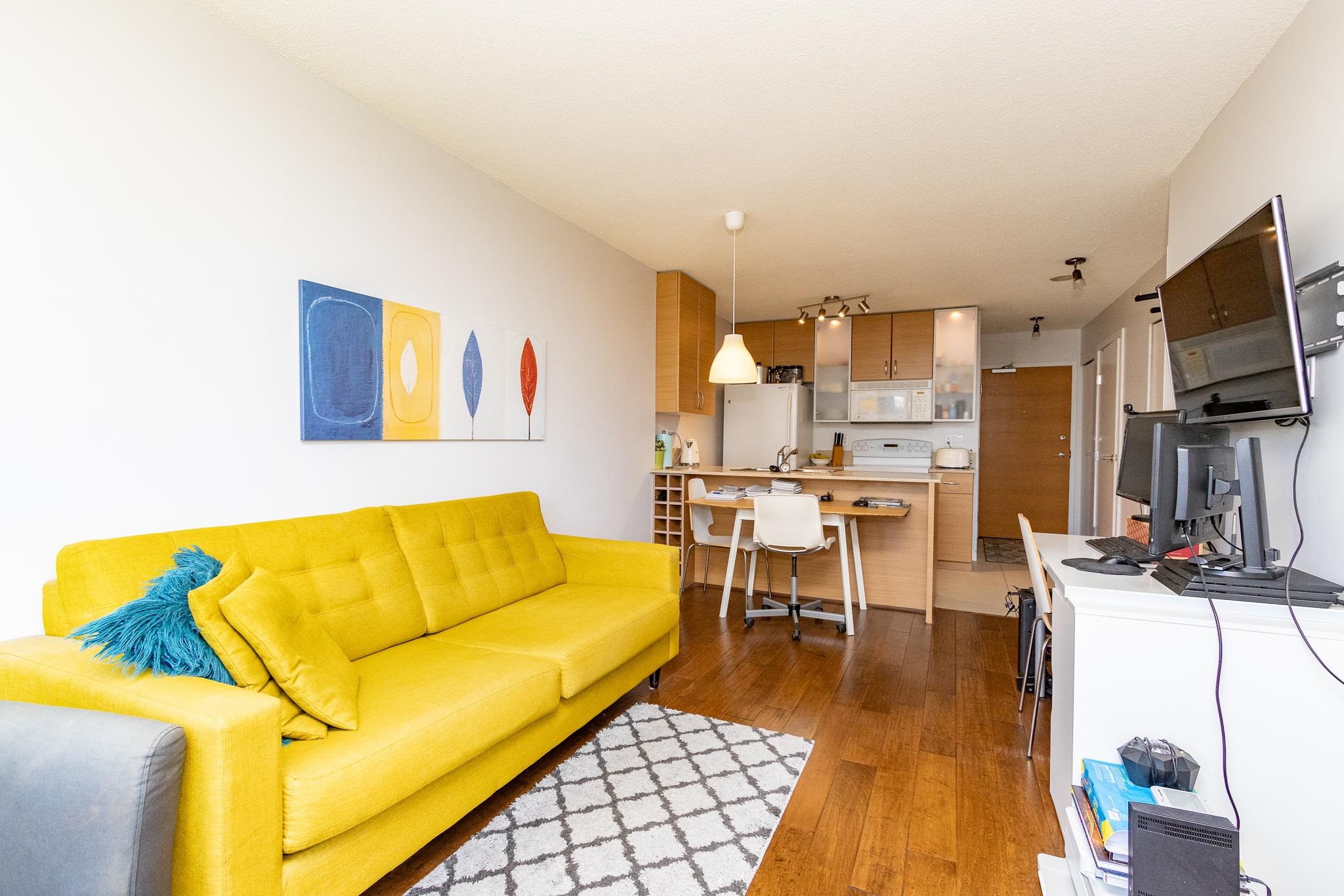 1205 909 MAINLAND STREET, #1205