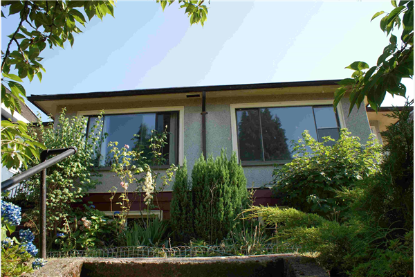 240 E 20TH AVENUE, Vancouver