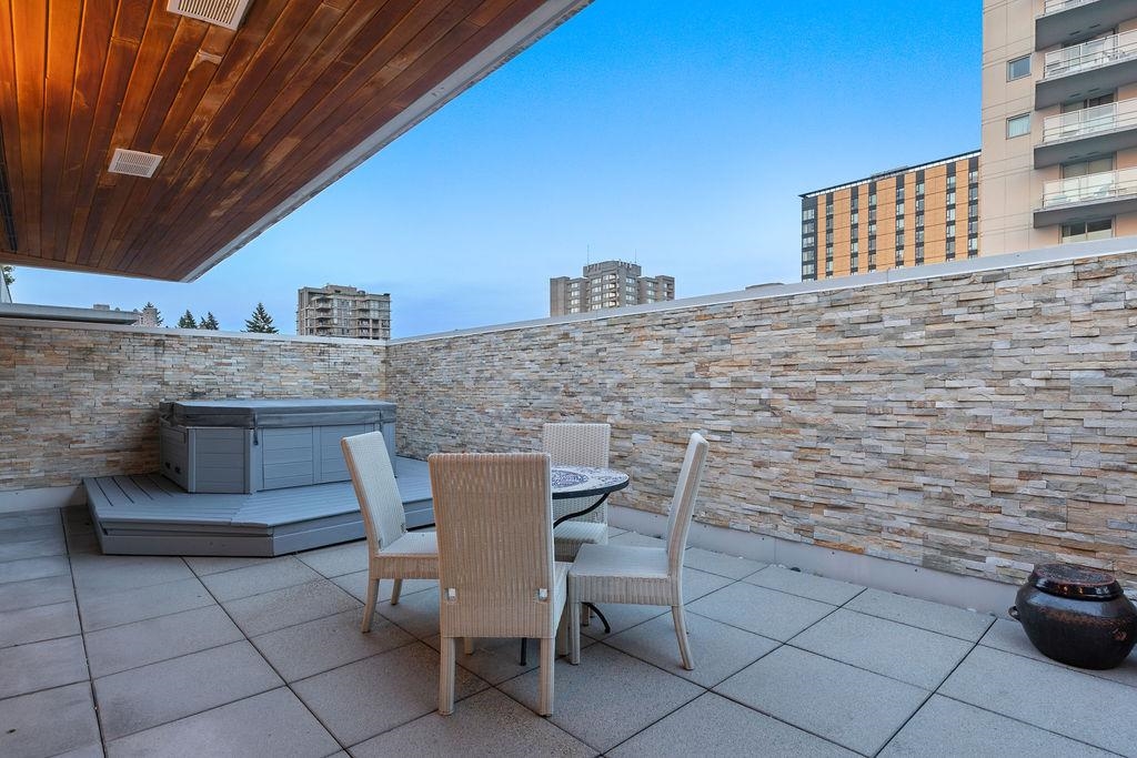 701 6080 IONA DRIVE, #701