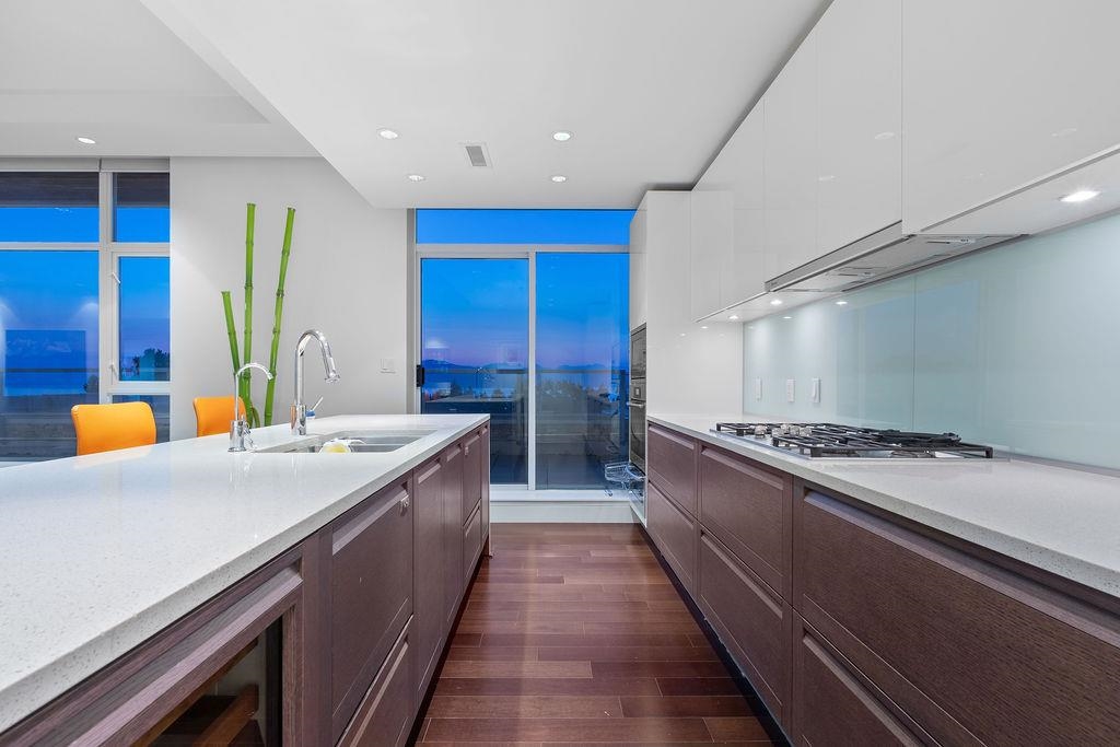 701 6080 IONA DRIVE, #701