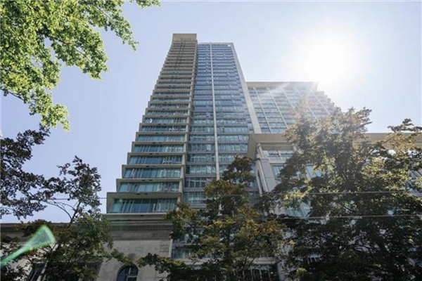 417 610 GRANVILLE STREET, Vancouver