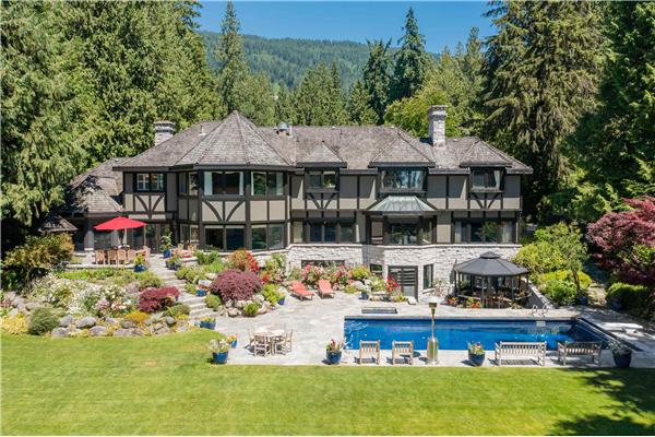 2980 PALMERSTON AVENUE, West Vancouver