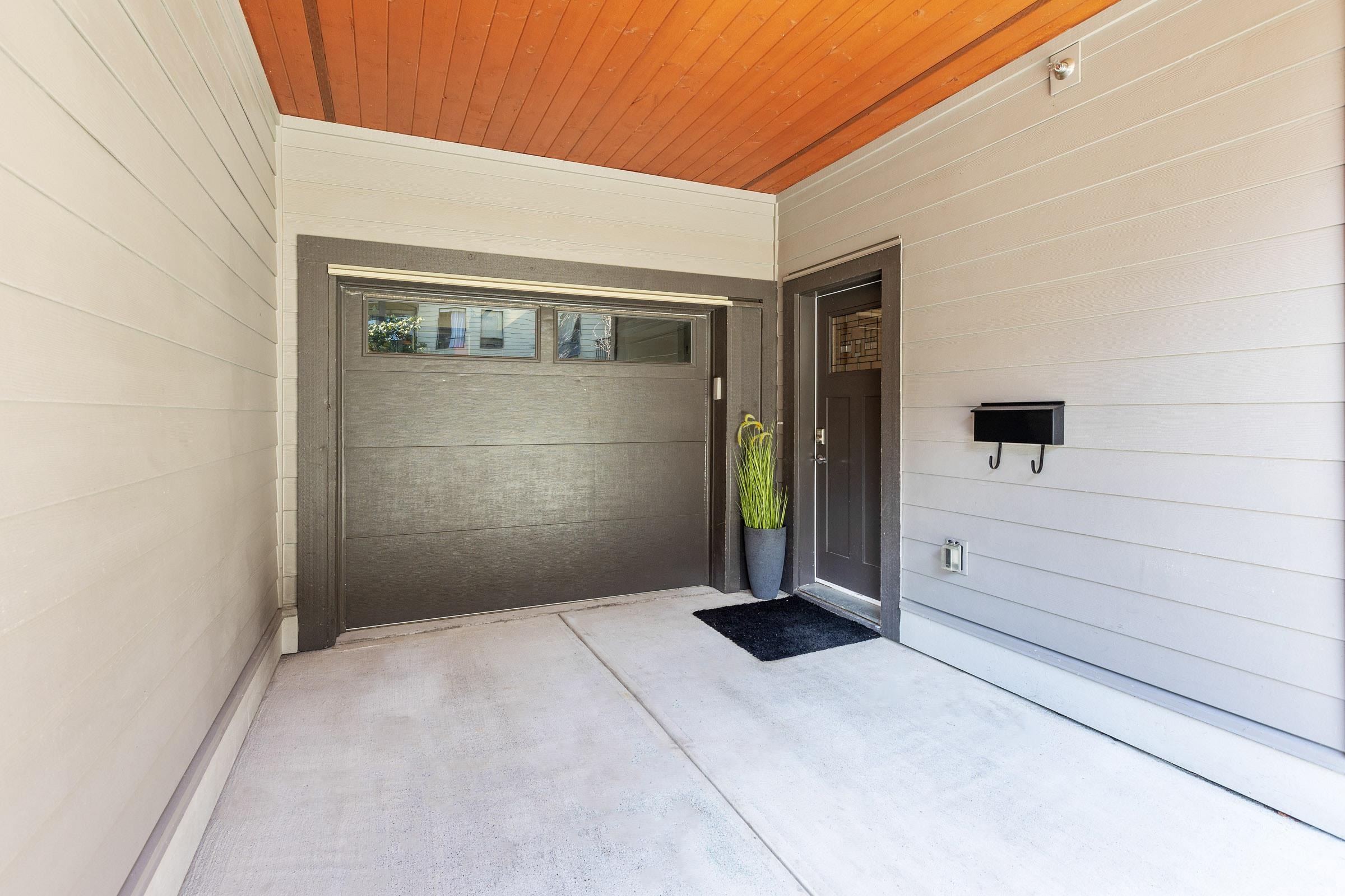 4 15118 THRIFT AVENUE, #4