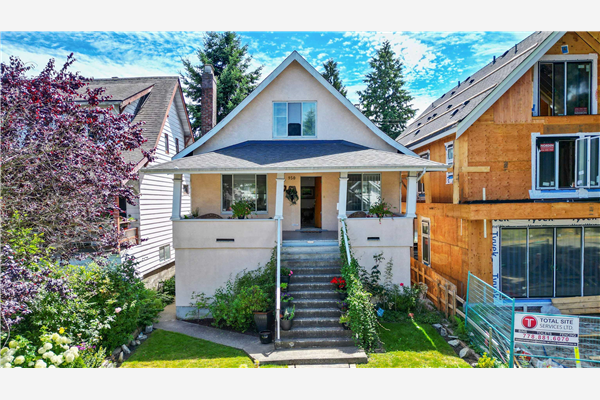 950 W 17TH AVENUE, Vancouver