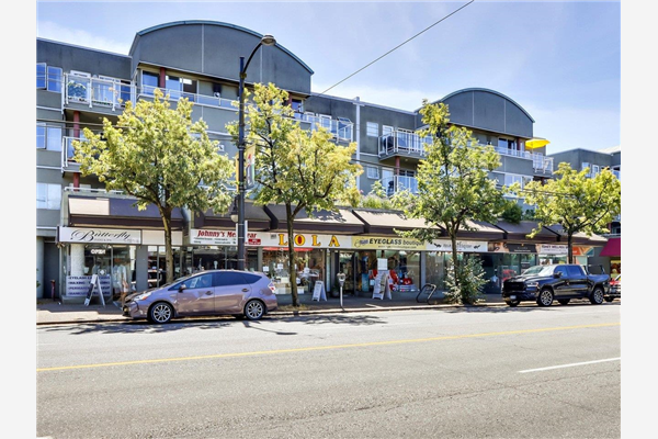 315 3250 W BROADWAY, Vancouver