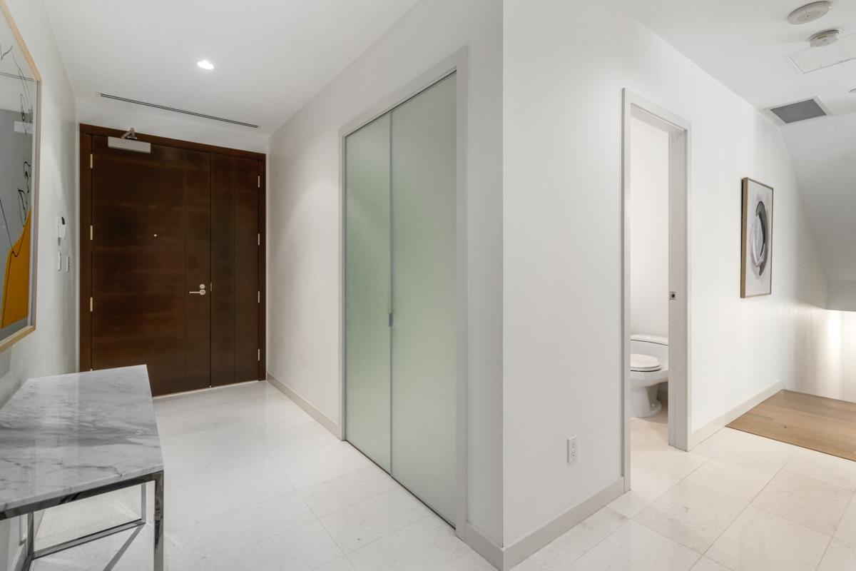 1181 W CORDOVA STREET