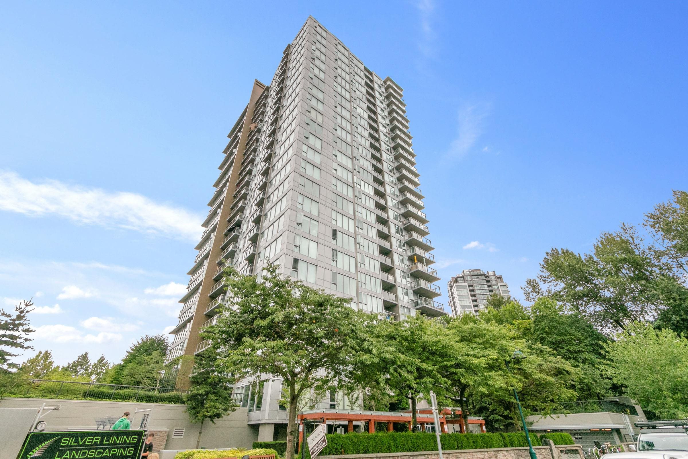 305 660 NOOTKA WAY, #305