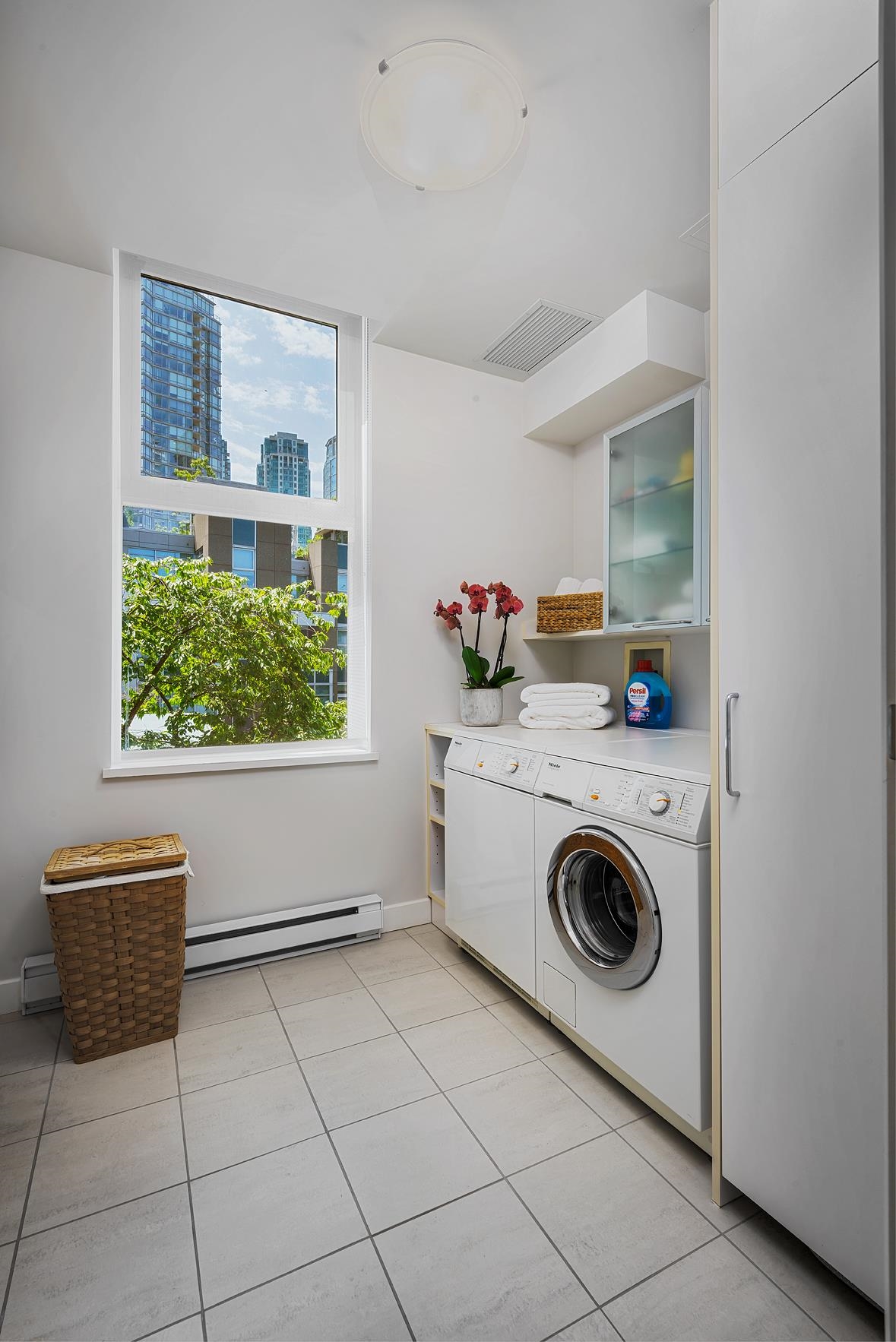 TH15 1233 W CORDOVA STREET, #TH15