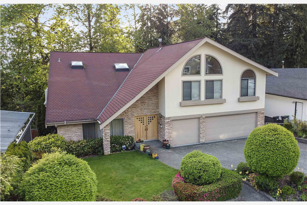 207 APRIL ROAD, Port Moody