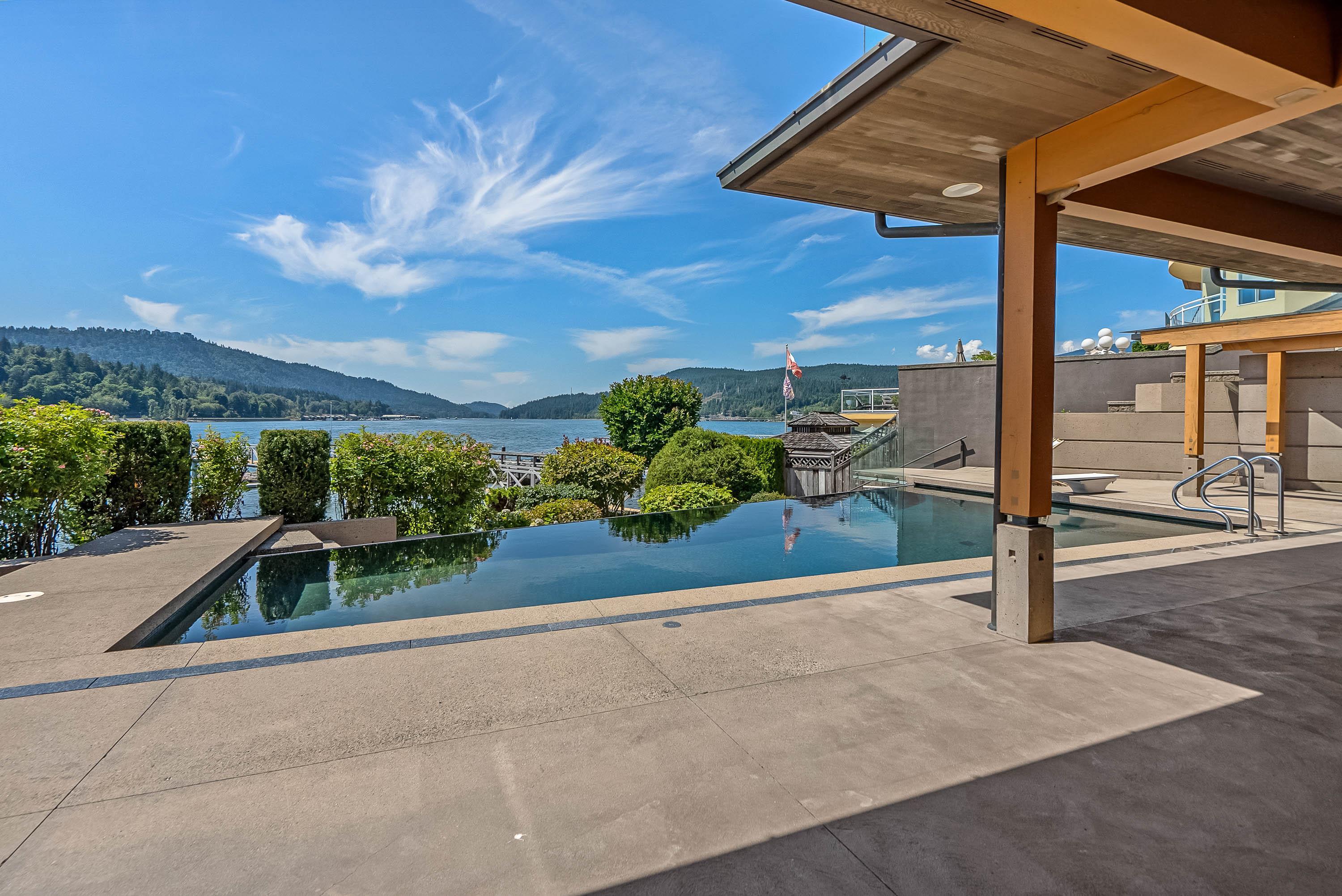 1122 ALDERSIDE ROAD