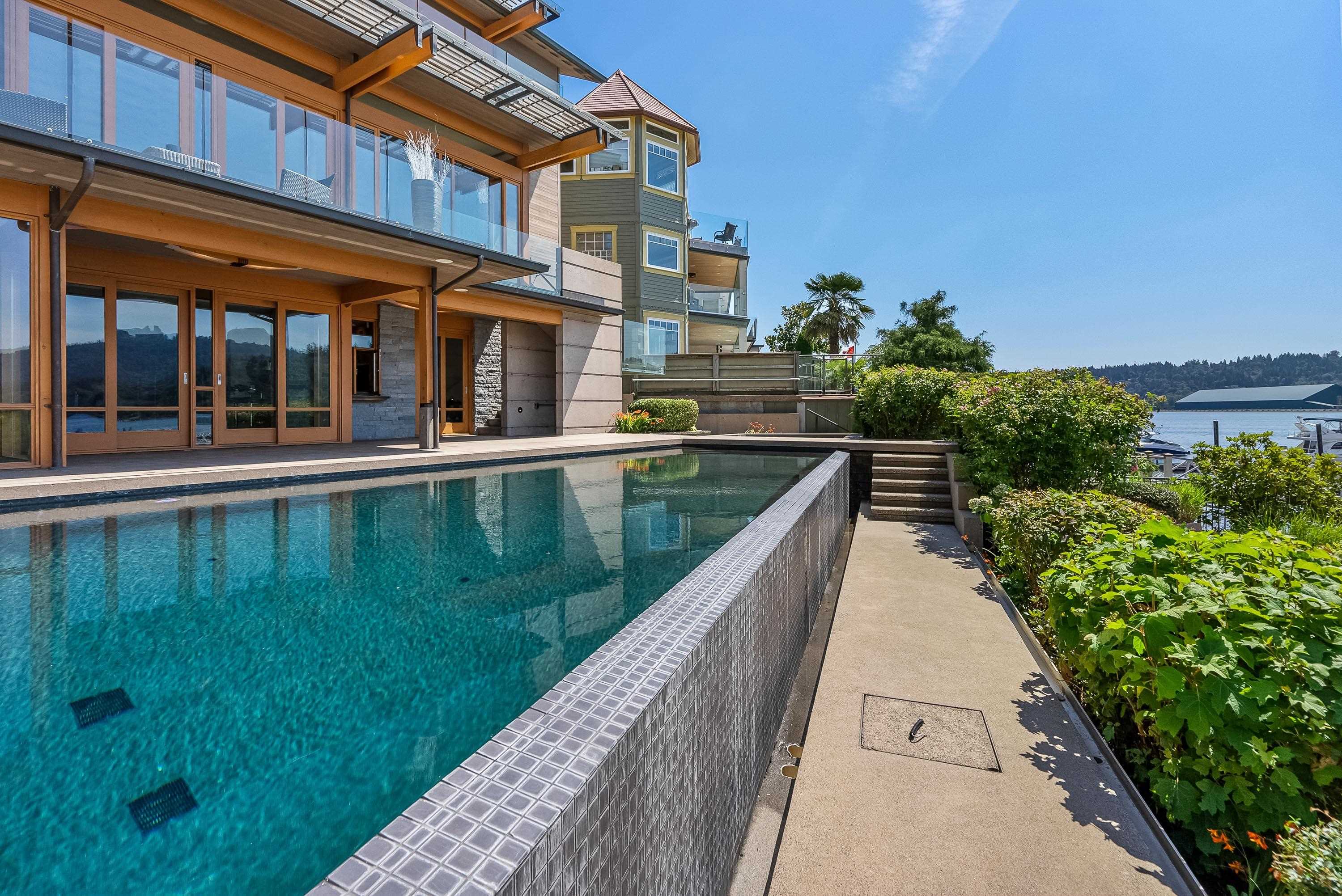 1122 ALDERSIDE ROAD