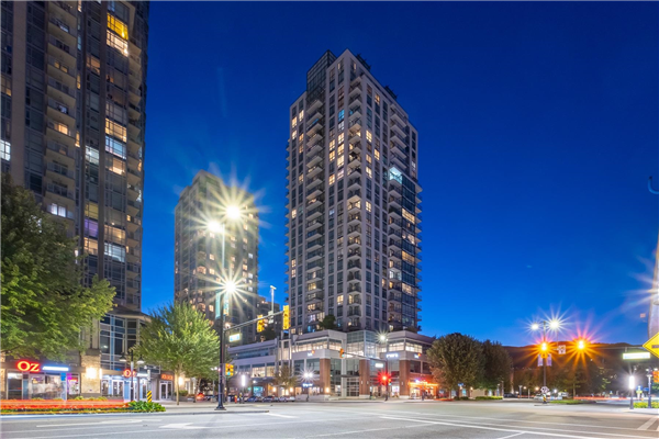 2905 3007 GLEN DRIVE, Coquitlam