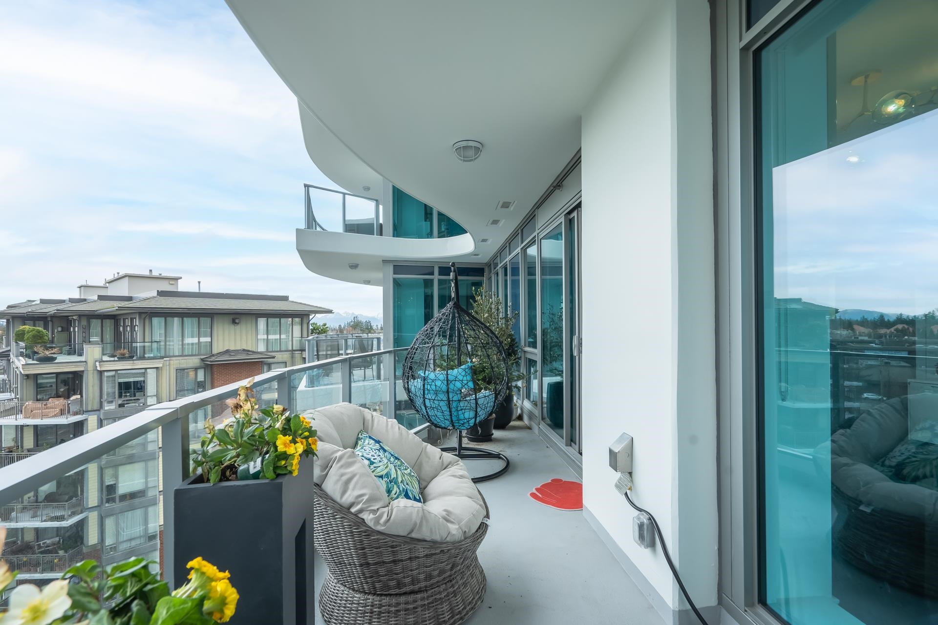 806 1501 FOSTER STREET, #806