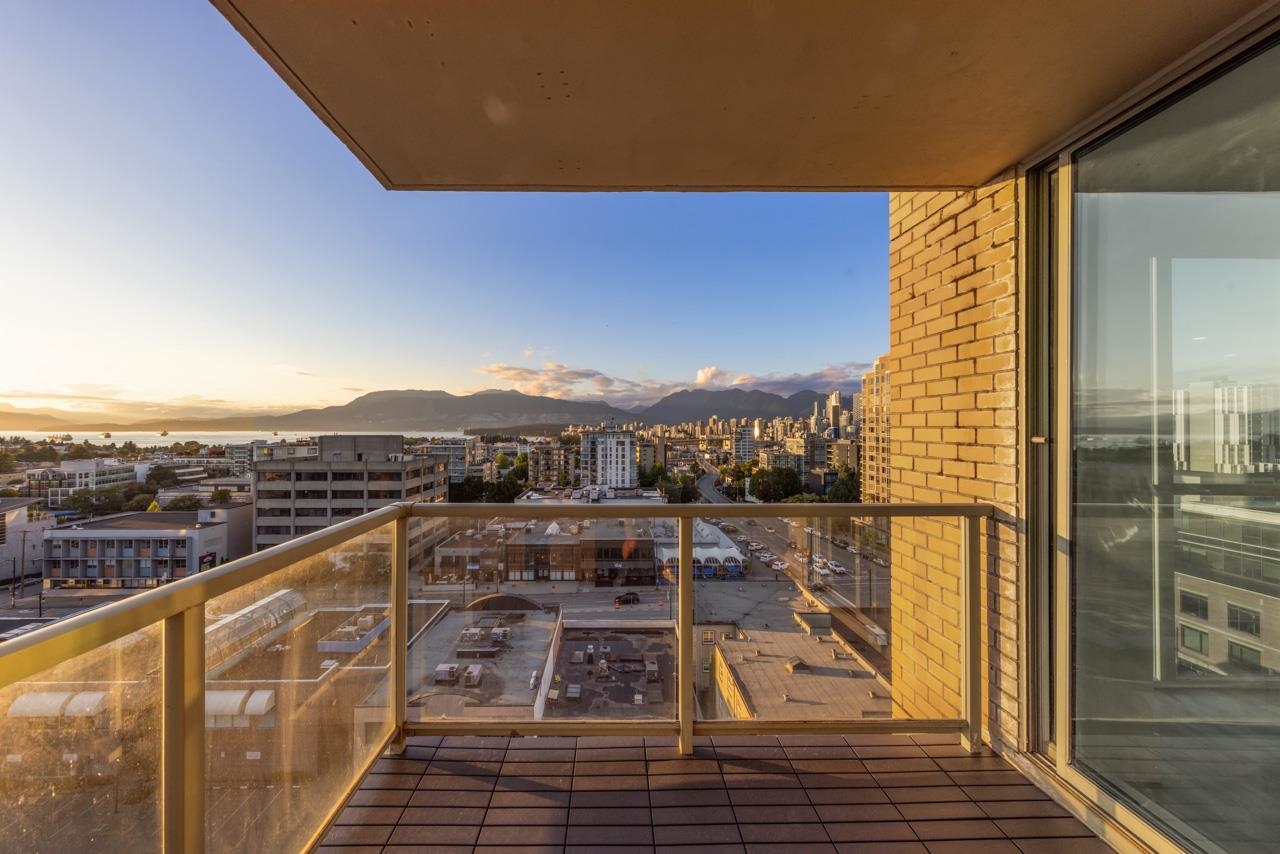 1102 1633 W 10TH AVENUE, #1102