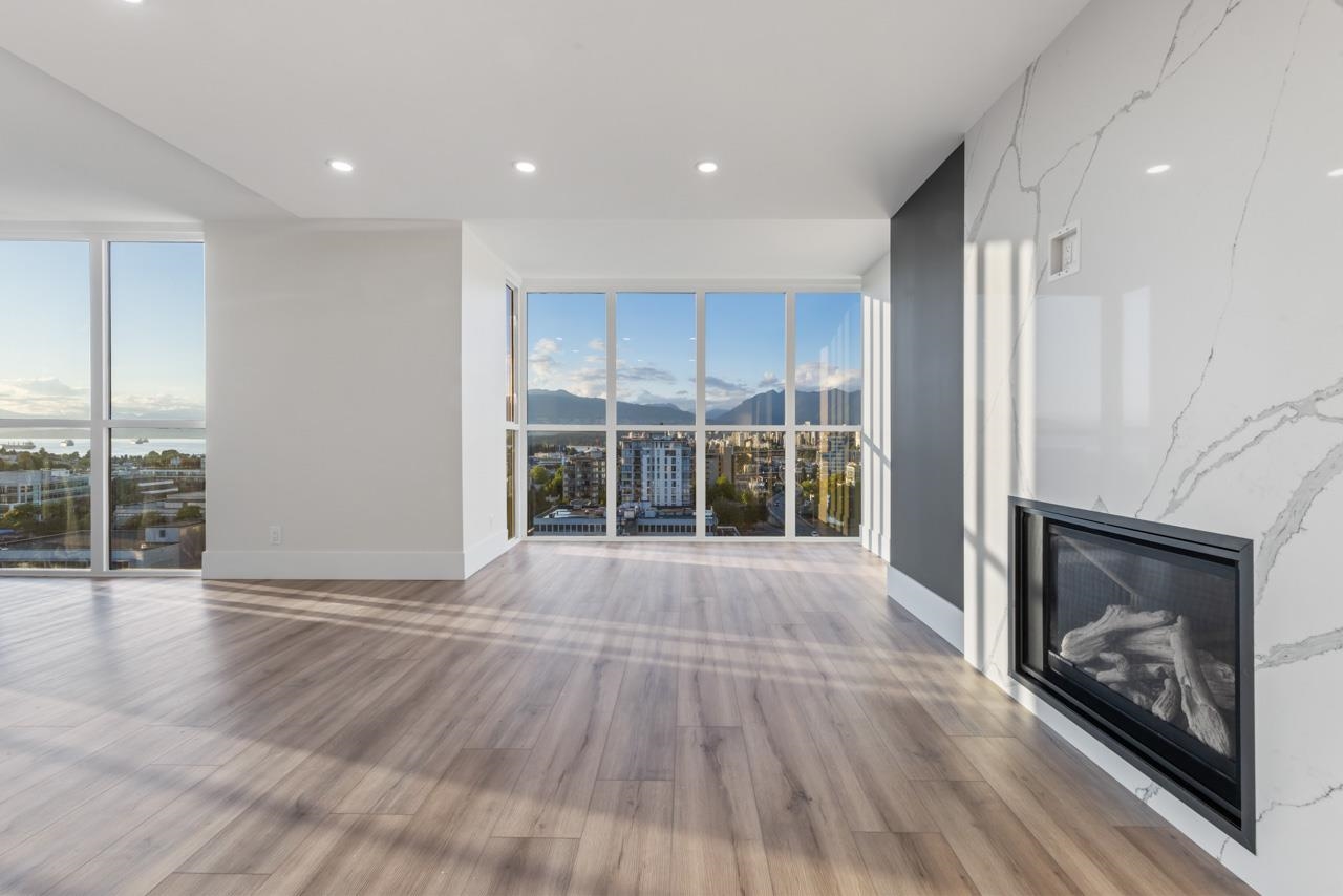 1102 1633 W 10TH AVENUE, #1102
