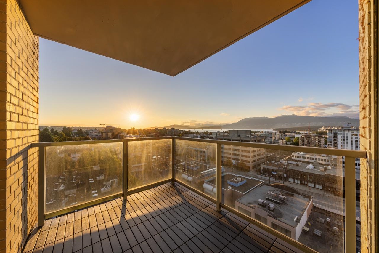 1102 1633 W 10TH AVENUE, #1102