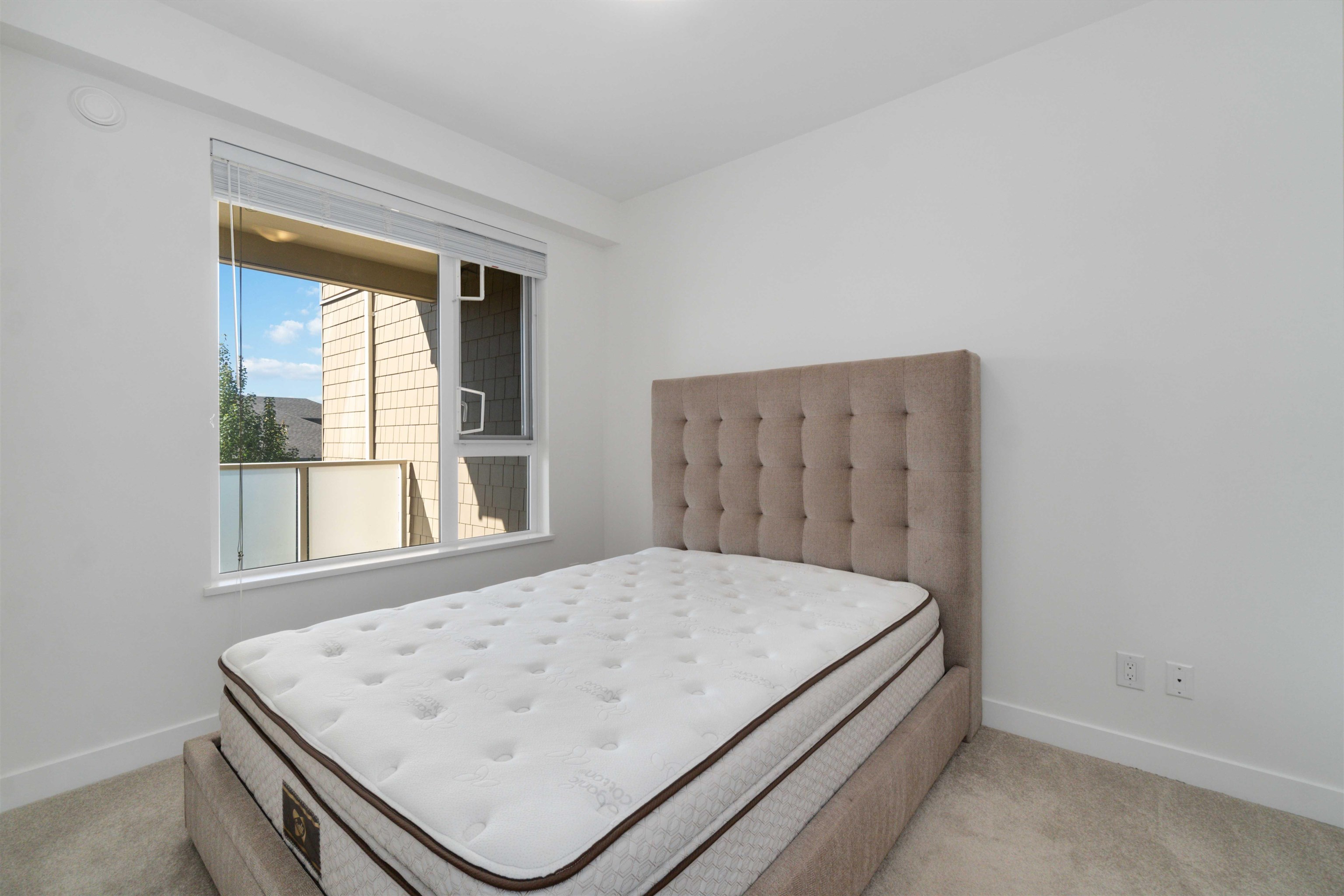 213 8360 DELSOM WAY, #213