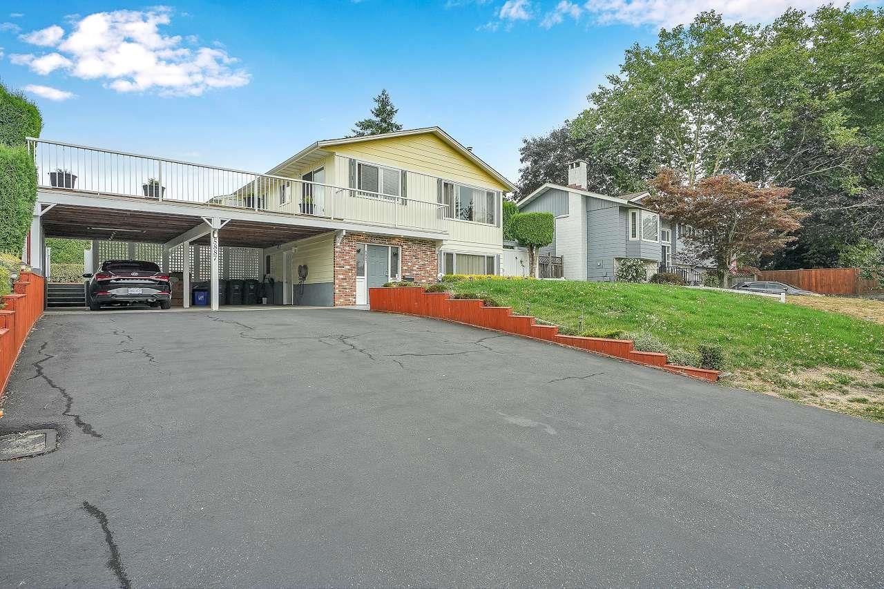 5887 ANGUS PLACE